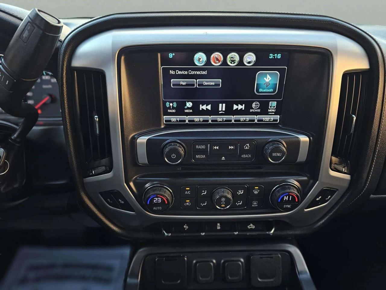 2017 GMC Sierra 1500 4WD Crew Cab 153.0" SLT - Photo #14