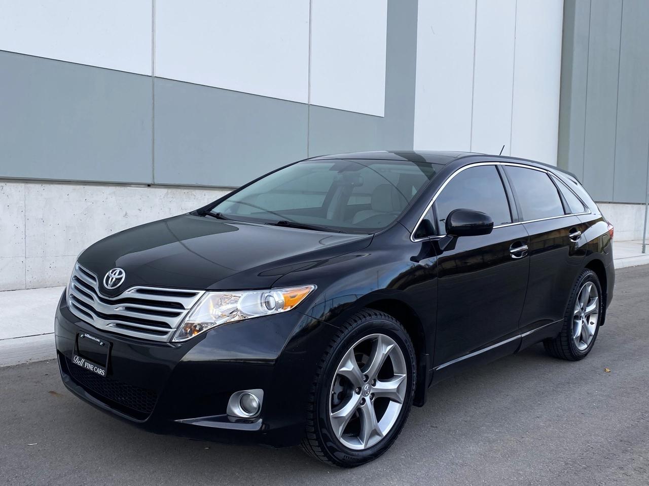 2011 Toyota Venza V6-AWD-LEATHER-PANO  SUNROOF-CAMERA-1 OWNER Photo