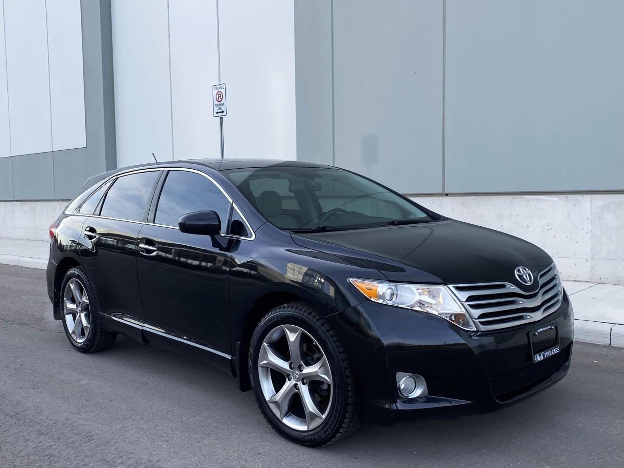 2011 Toyota Venza V6-AWD-LEATHER-PANO  SUNROOF-CAMERA-1 OWNER - Photo #9