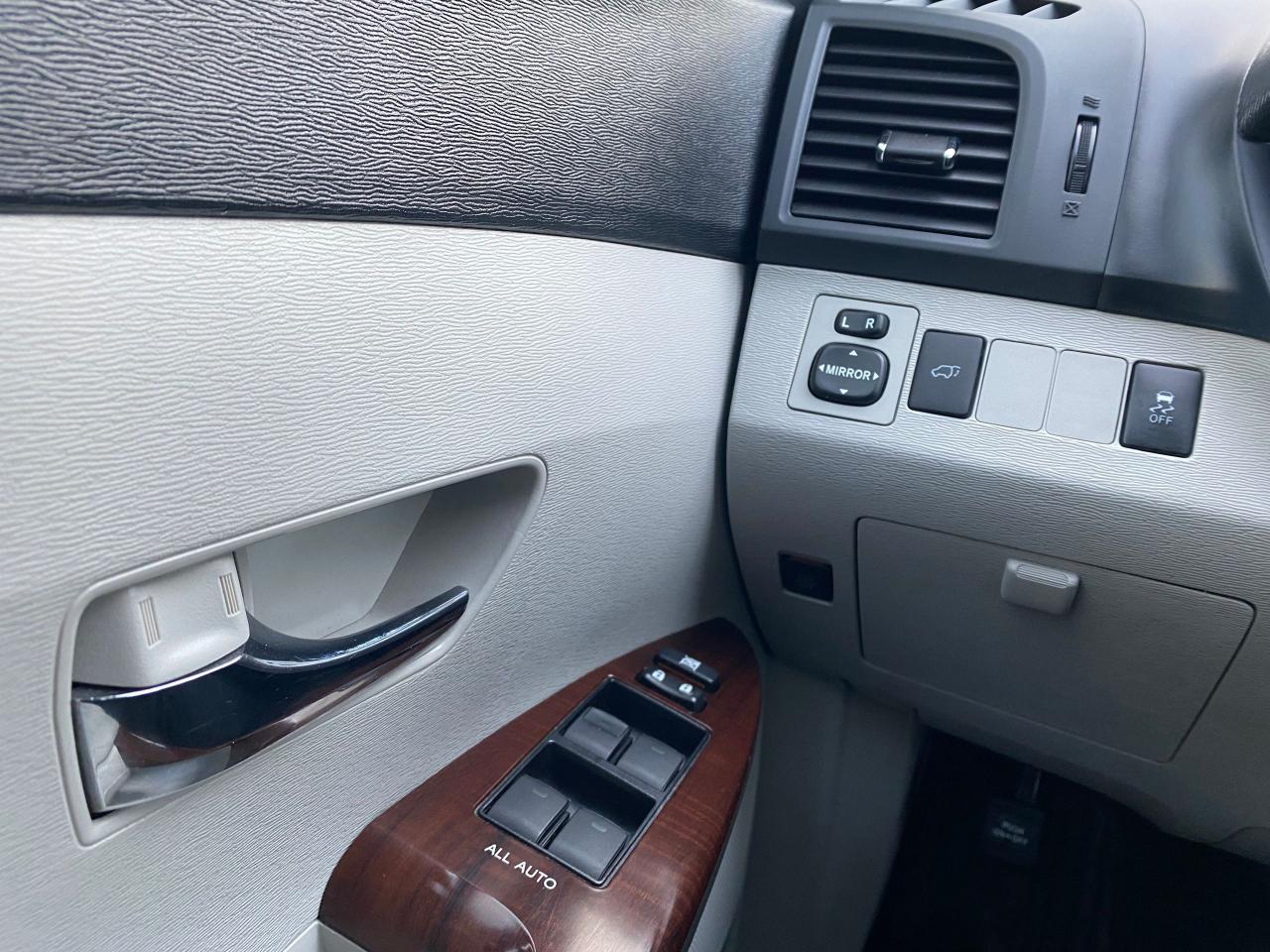 2011 Toyota Venza V6-AWD-LEATHER-PANO  SUNROOF-CAMERA-1 OWNER - Photo #21