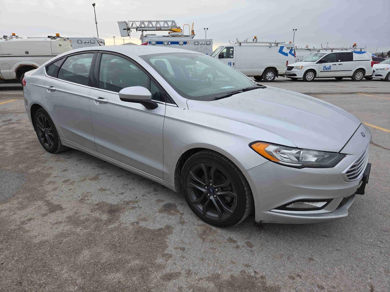 2018 Ford Fusion SE - Photo #3