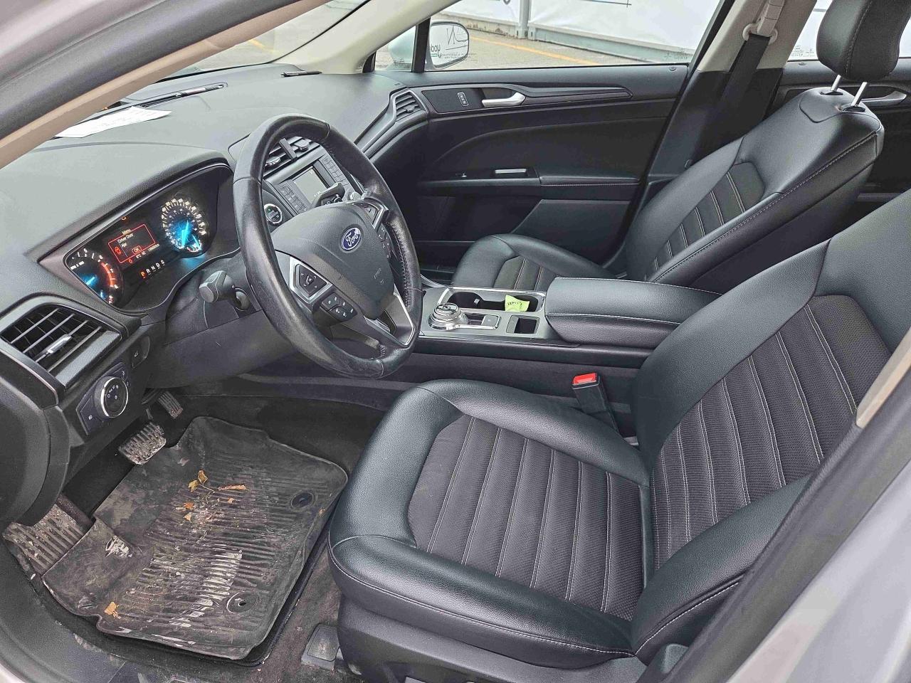 2018 Ford Fusion SE - Photo #8