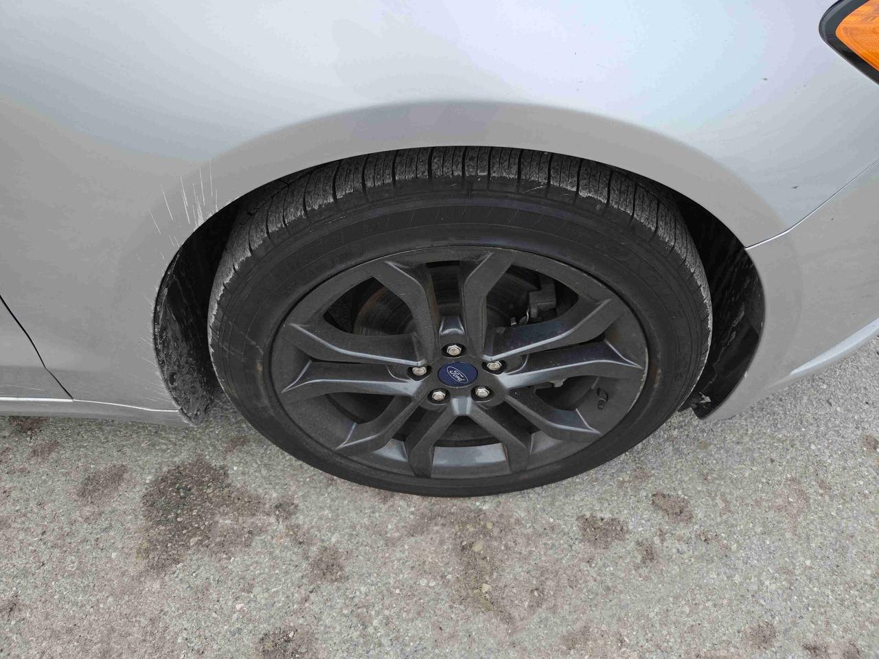 2018 Ford Fusion SE Photo