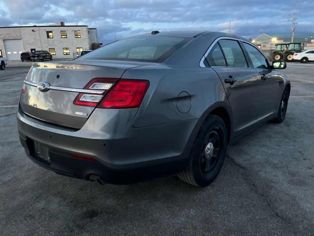 2017 Ford Taurus Police Inte - Photo #4