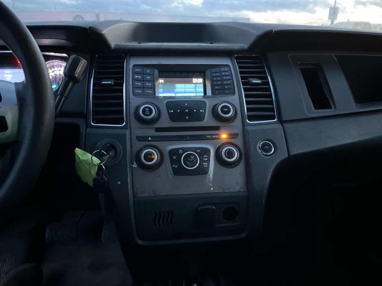 2017 Ford Taurus Police Inte Photo