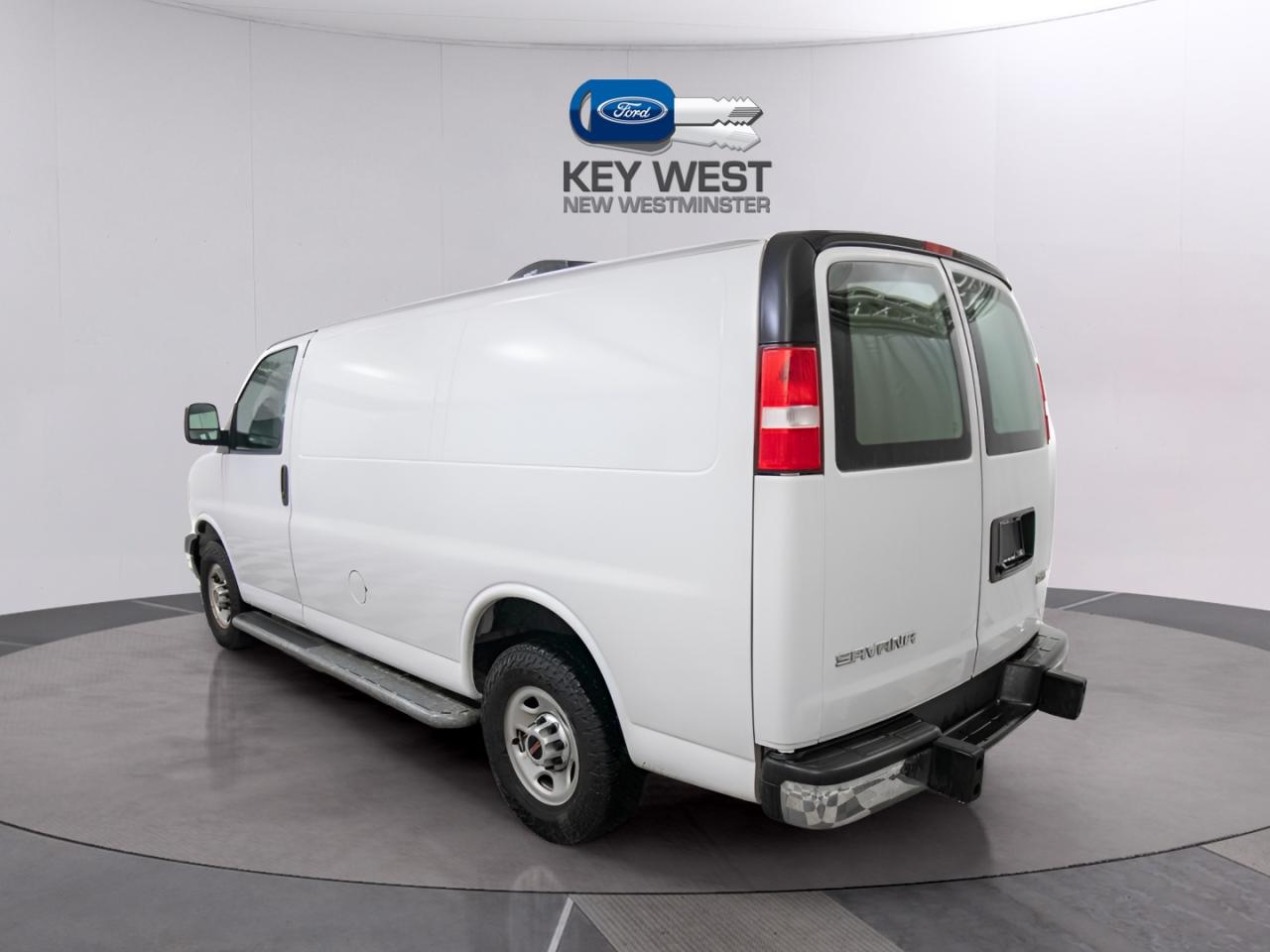 2020 GMC Savana Camperized RWD 2500 135" Photo2