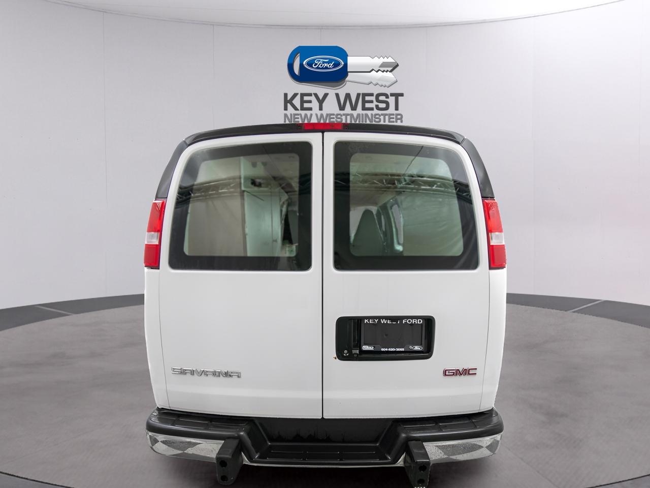 2020 GMC Savana Camperized RWD 2500 135" Photo3