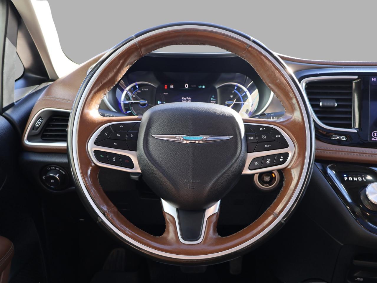 2019 Chrysler Pacifica Hybrid V6 LIMITED HYBRID CERTIFIED *ACCIDENT FREE*CHRYSLER MAINTAIN*7 SEATS* NAVI 360 CAMERA DVD P.ROOF HEAT/COOL LEATHER P,SENSORS - Photo #9