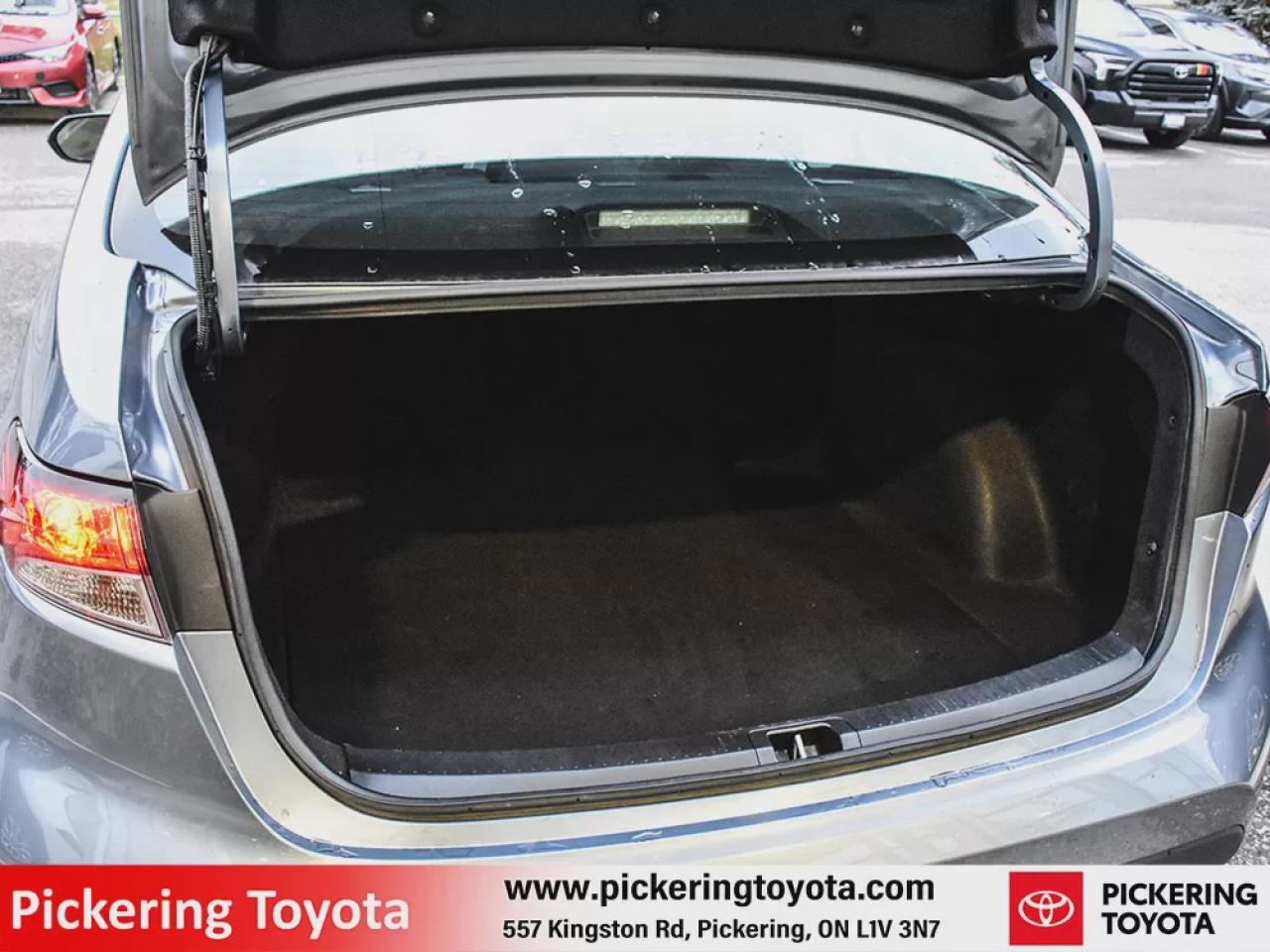 2024 Toyota Corolla LE Photo