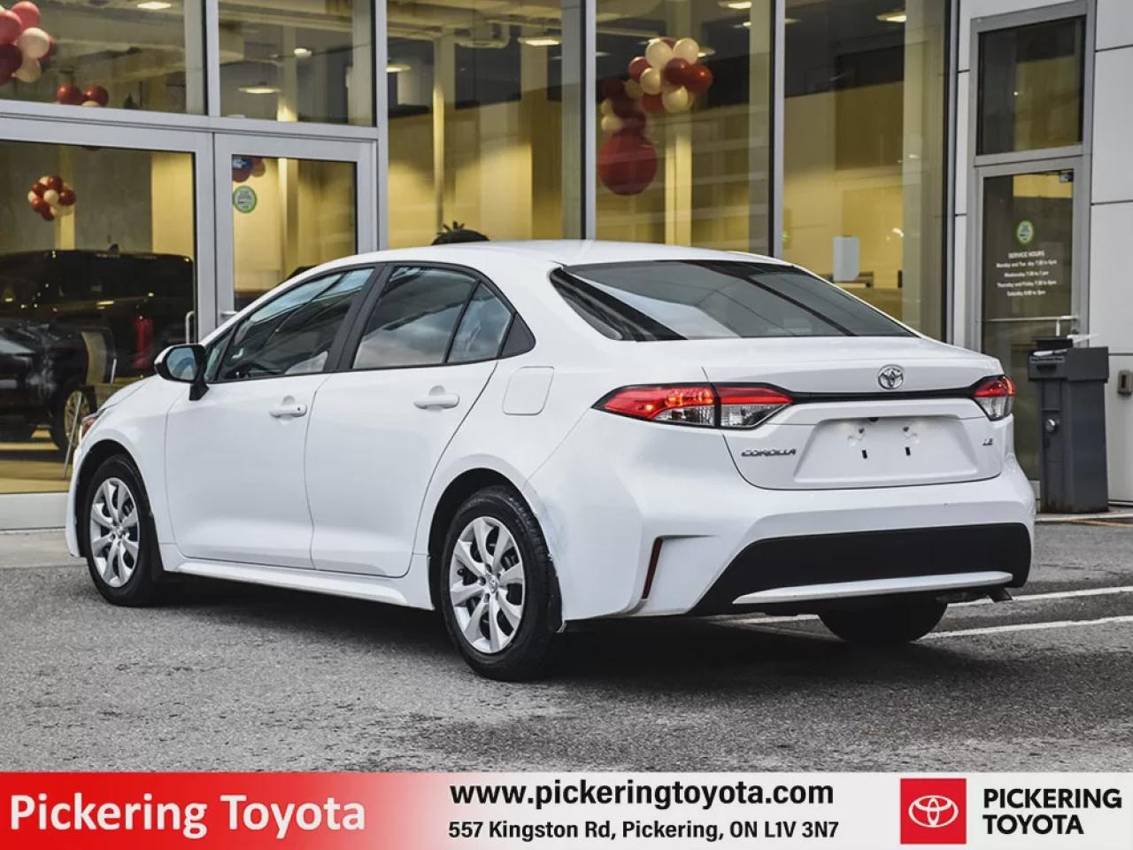 2022 Toyota Corolla LE Photo2