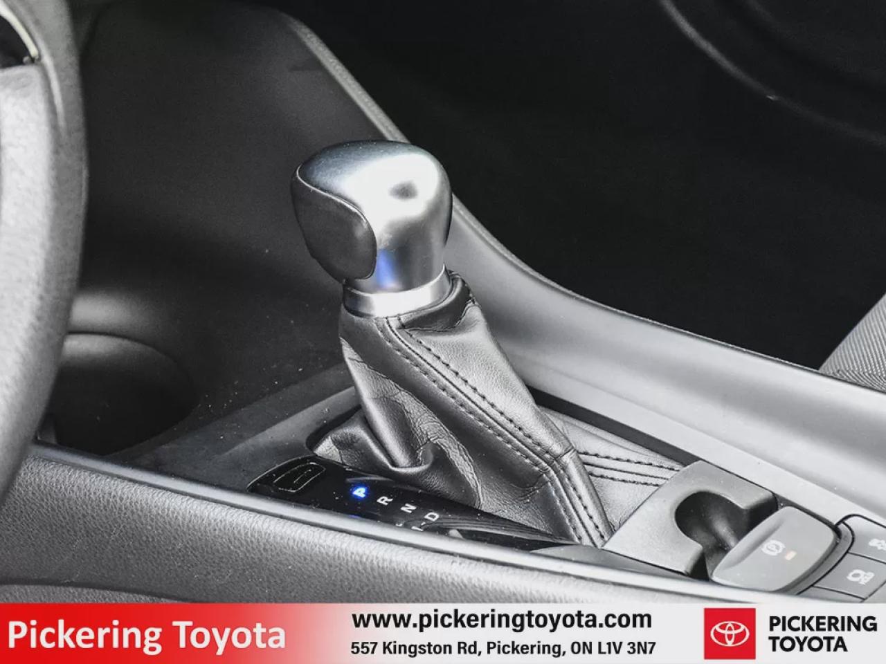 2022 Toyota C-HR LE Photo