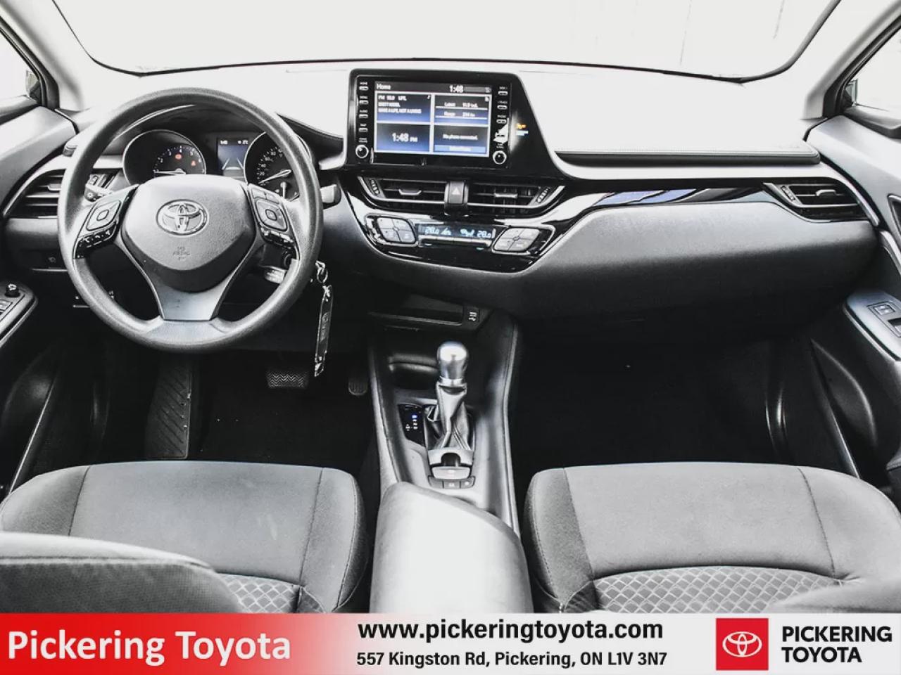 2022 Toyota C-HR LE Photo