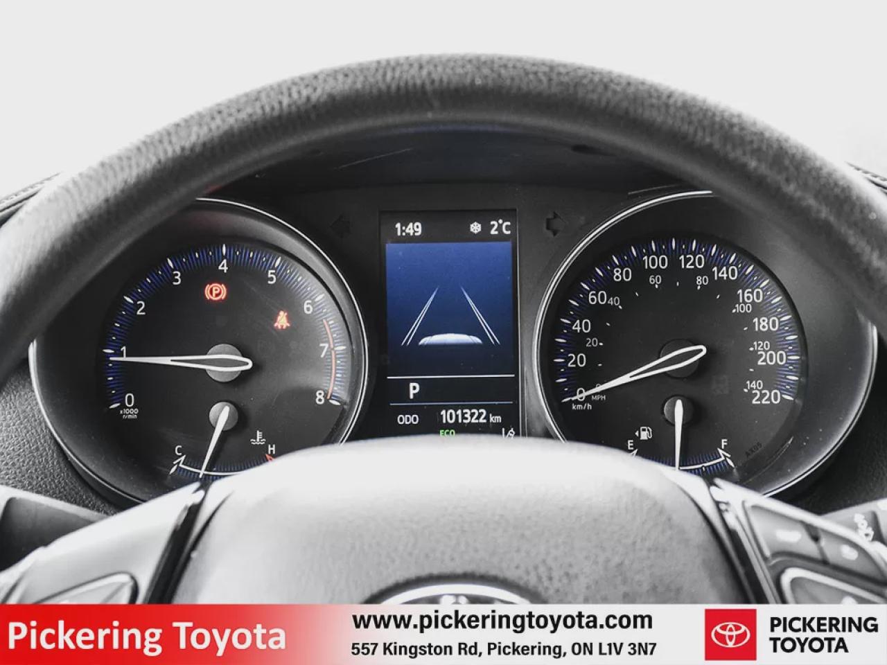 2022 Toyota C-HR LE Photo