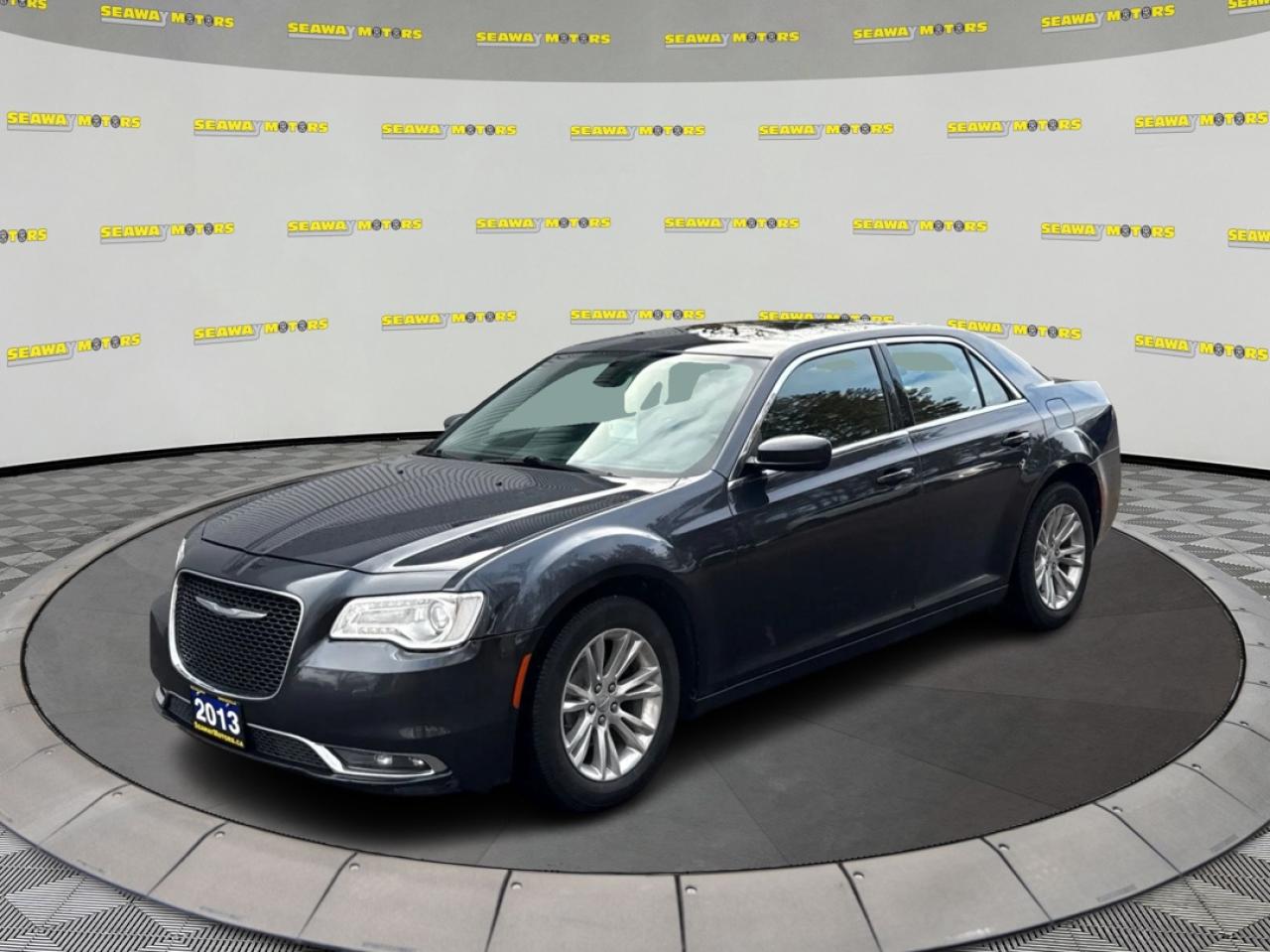2016 Chrysler 300 LIMITED - Photo #8