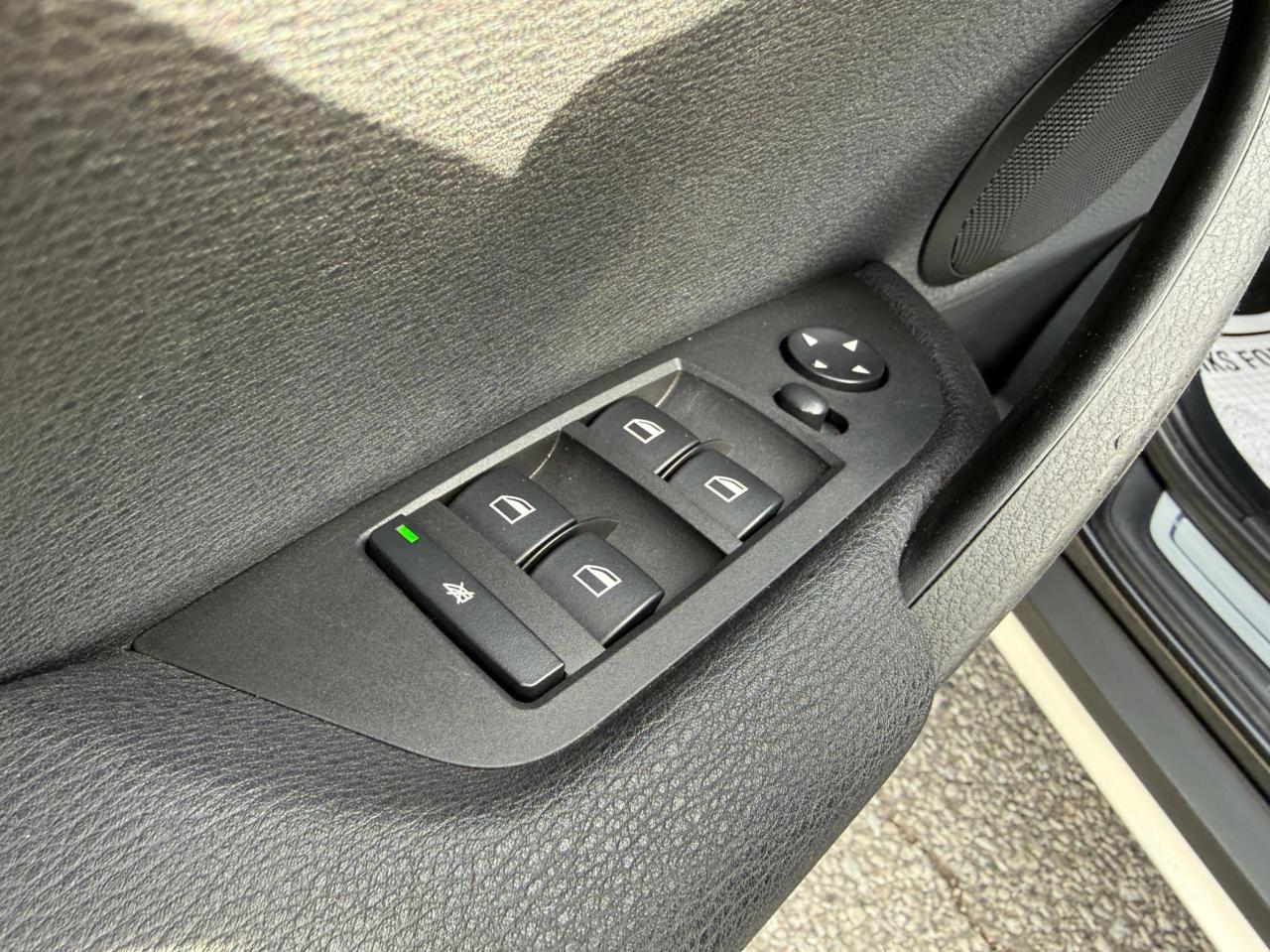 2013 BMW X1 28i Photo