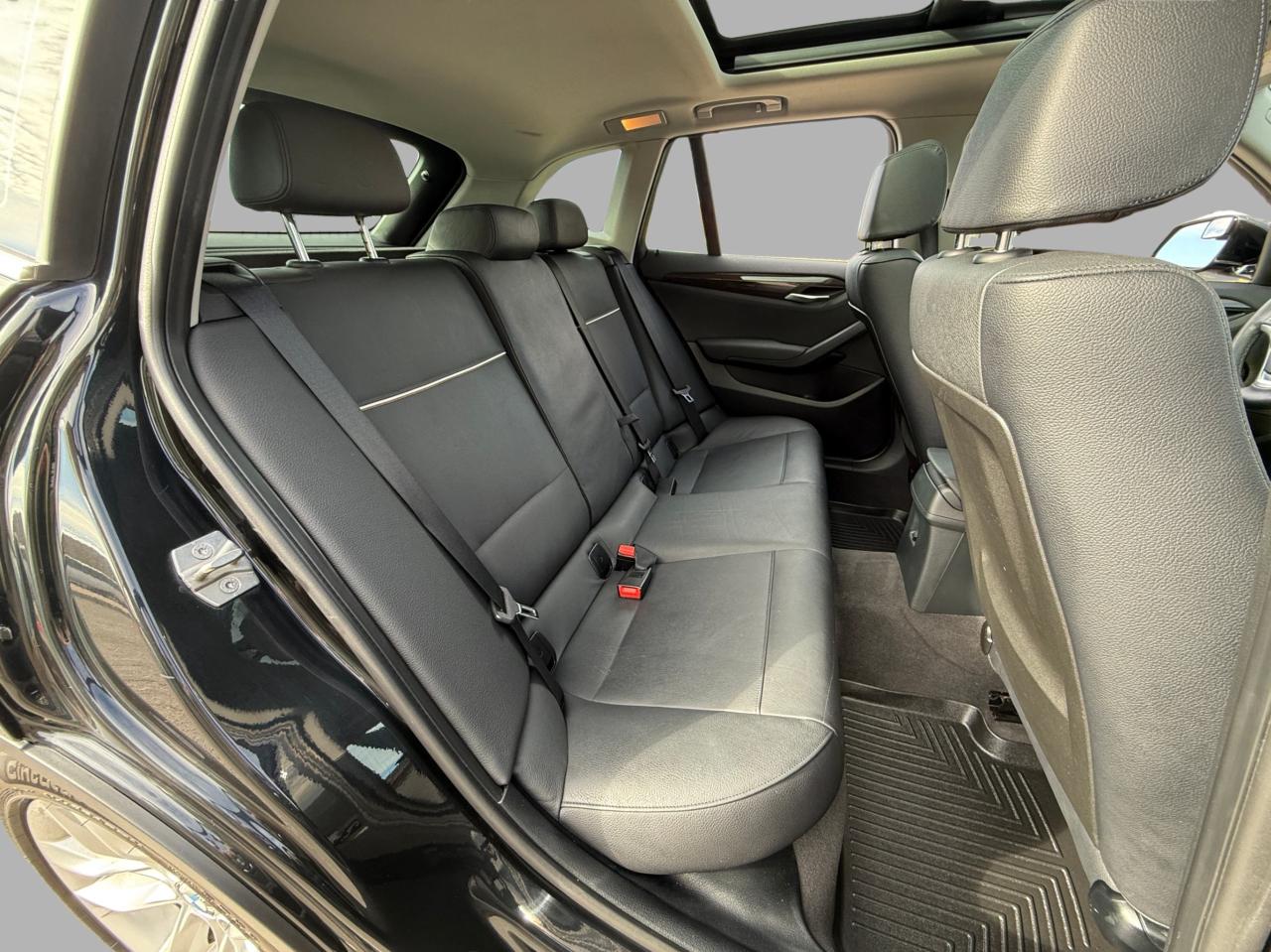 2013 BMW X1 28i Photo