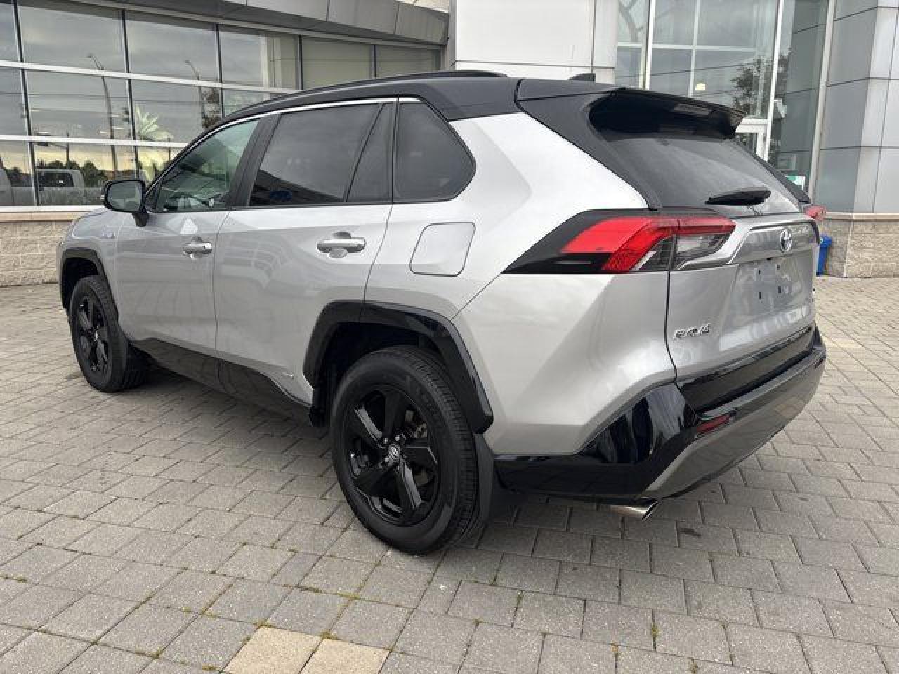 2019 Toyota RAV4 XSE-HYBRID-SUNROOF-LOADED-SPORT Photo2