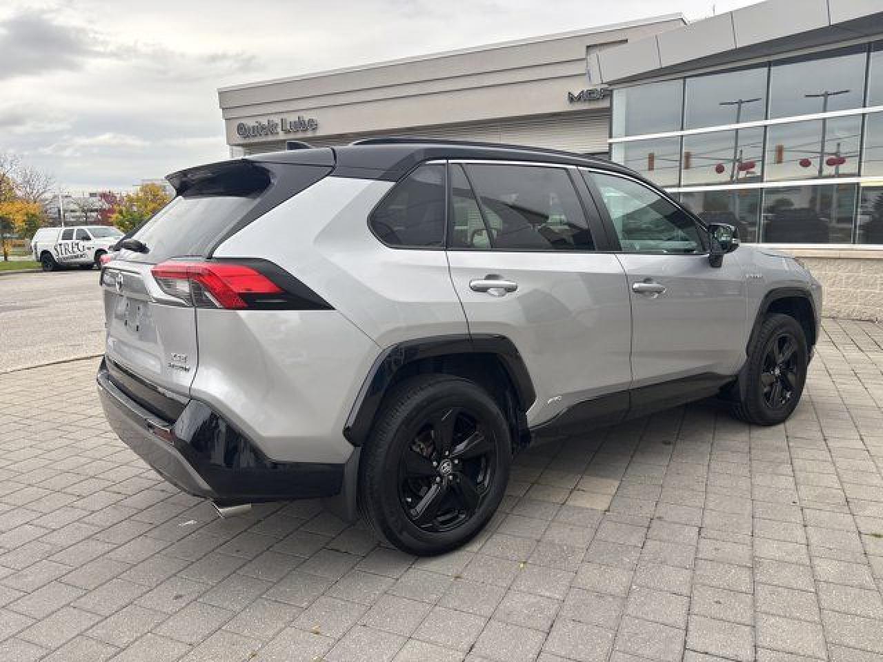 2019 Toyota RAV4 XSE-HYBRID-SUNROOF-LOADED-SPORT Photo