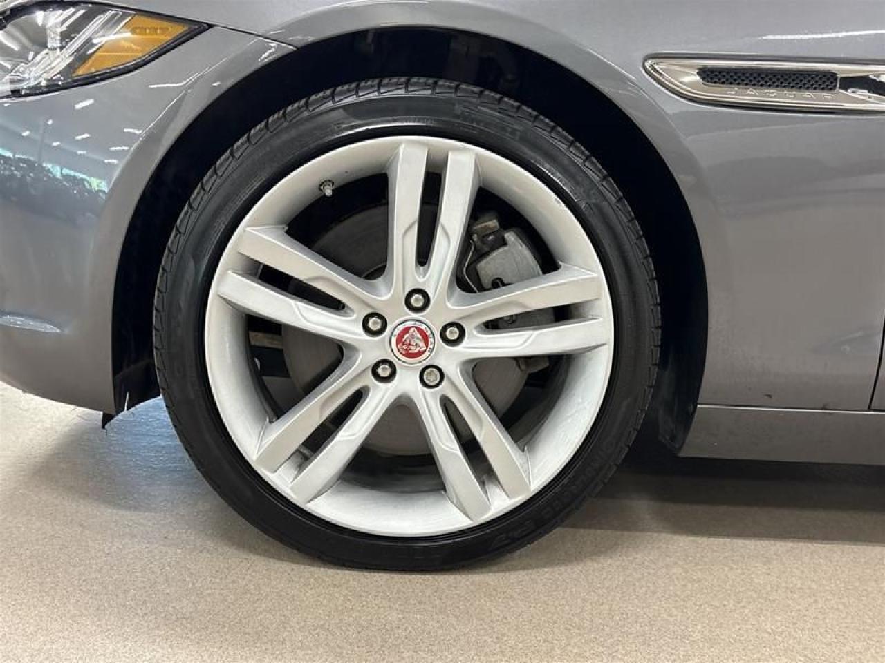 2018 Jaguar XE 35t AWD Prestige *Ltd Avail*
