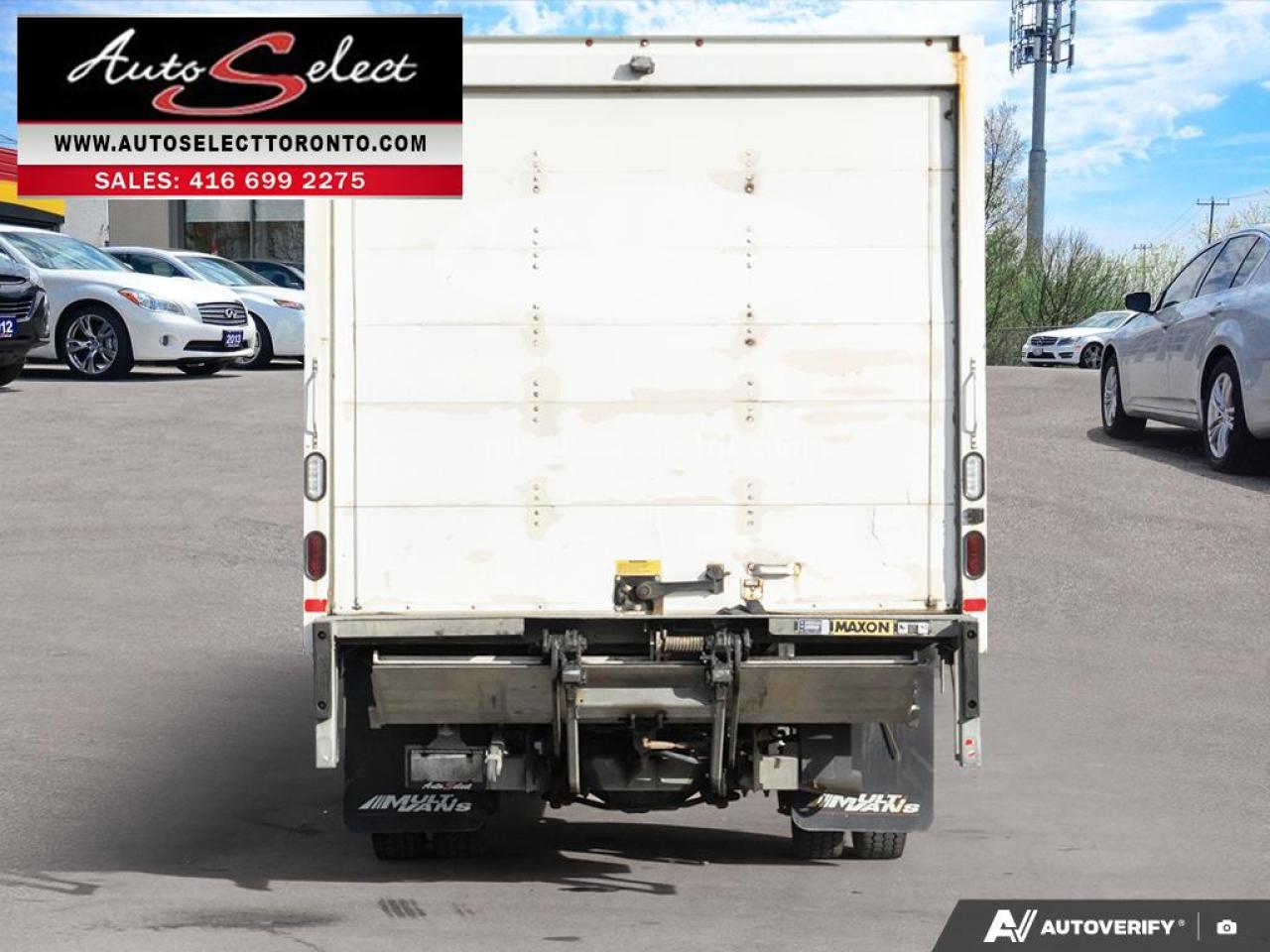 2019 Ford F-550 Chassis XL Superduty - Box and Lift - 6.7L V8 Diesel Photo