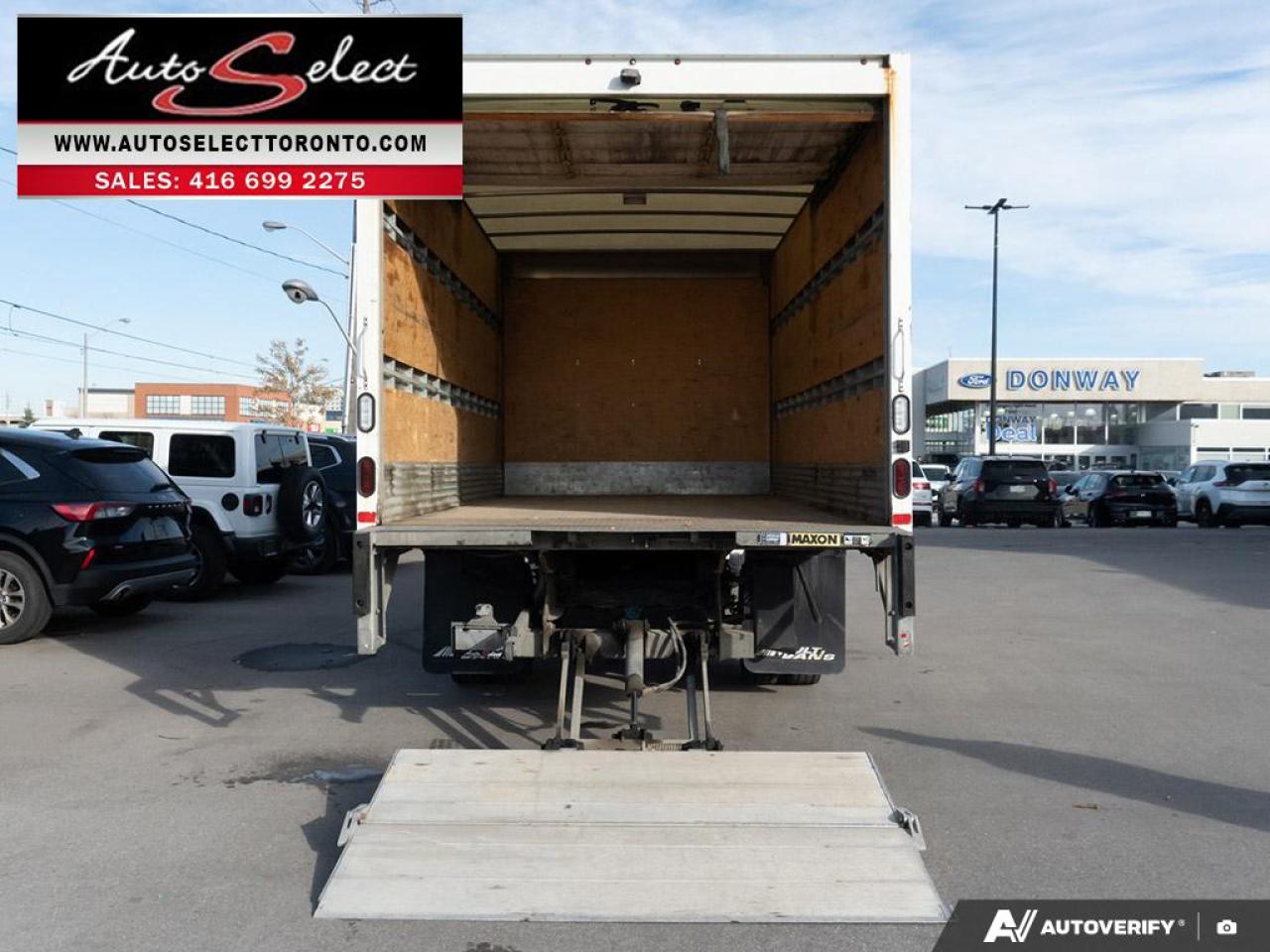 2019 Ford F-550 Chassis XL Superduty - Box and Lift - 6.7L V8 Diesel Photo