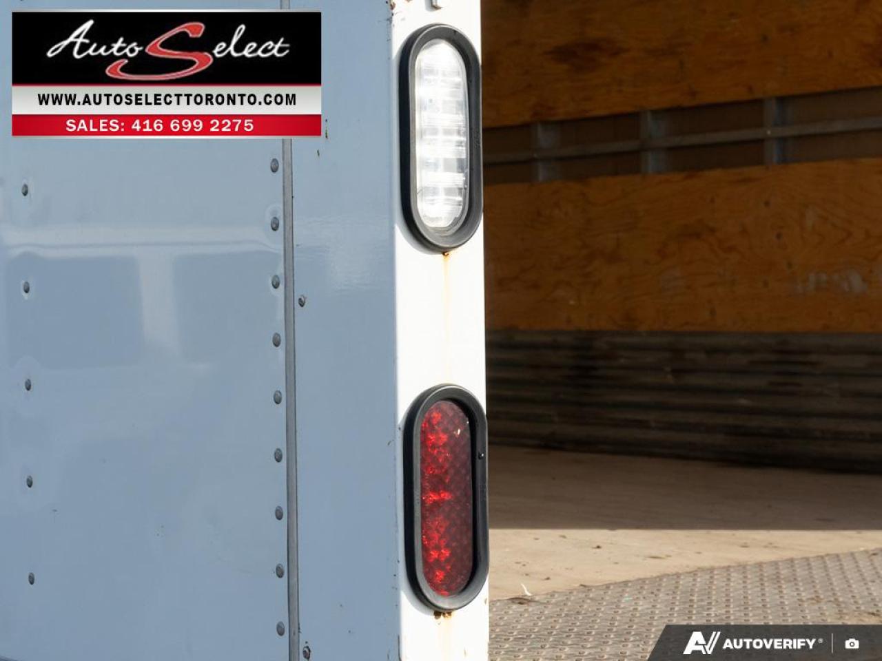 2019 Ford F-550 Chassis XL Superduty - Box and Lift - 6.7L V8 Diesel Photo