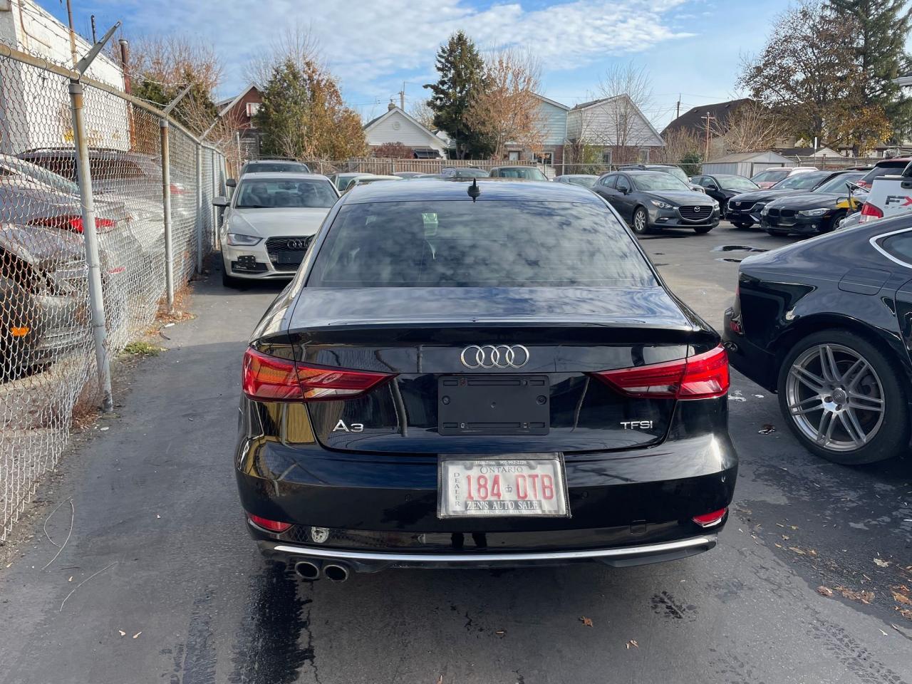 2017 Audi A3 2.0T Komfort *1 OWNER, HEATED SEATS, SUNROOF* Photo4