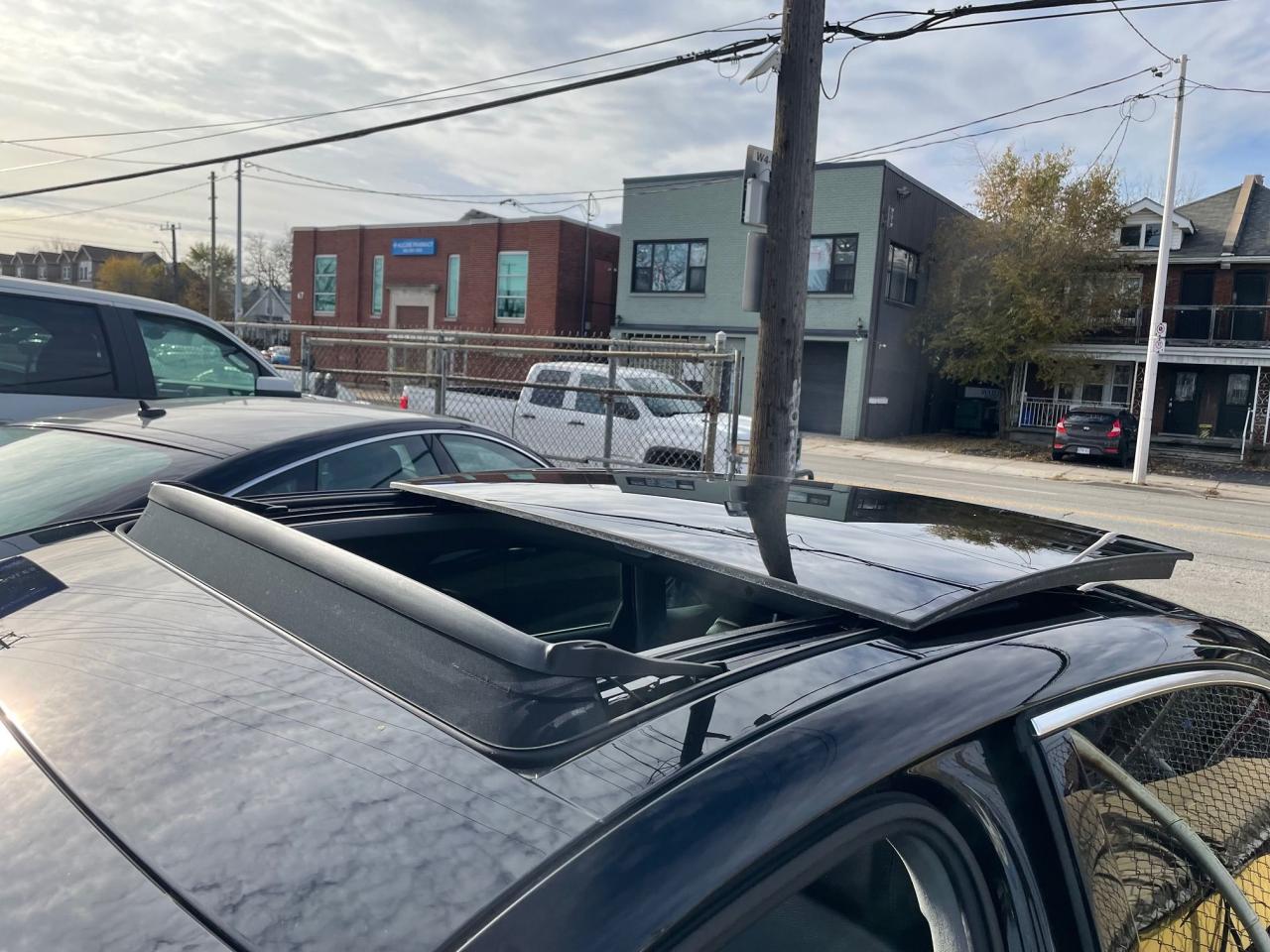 2017 Audi A3 2.0T Komfort *1 OWNER, HEATED SEATS, SUNROOF* Photo