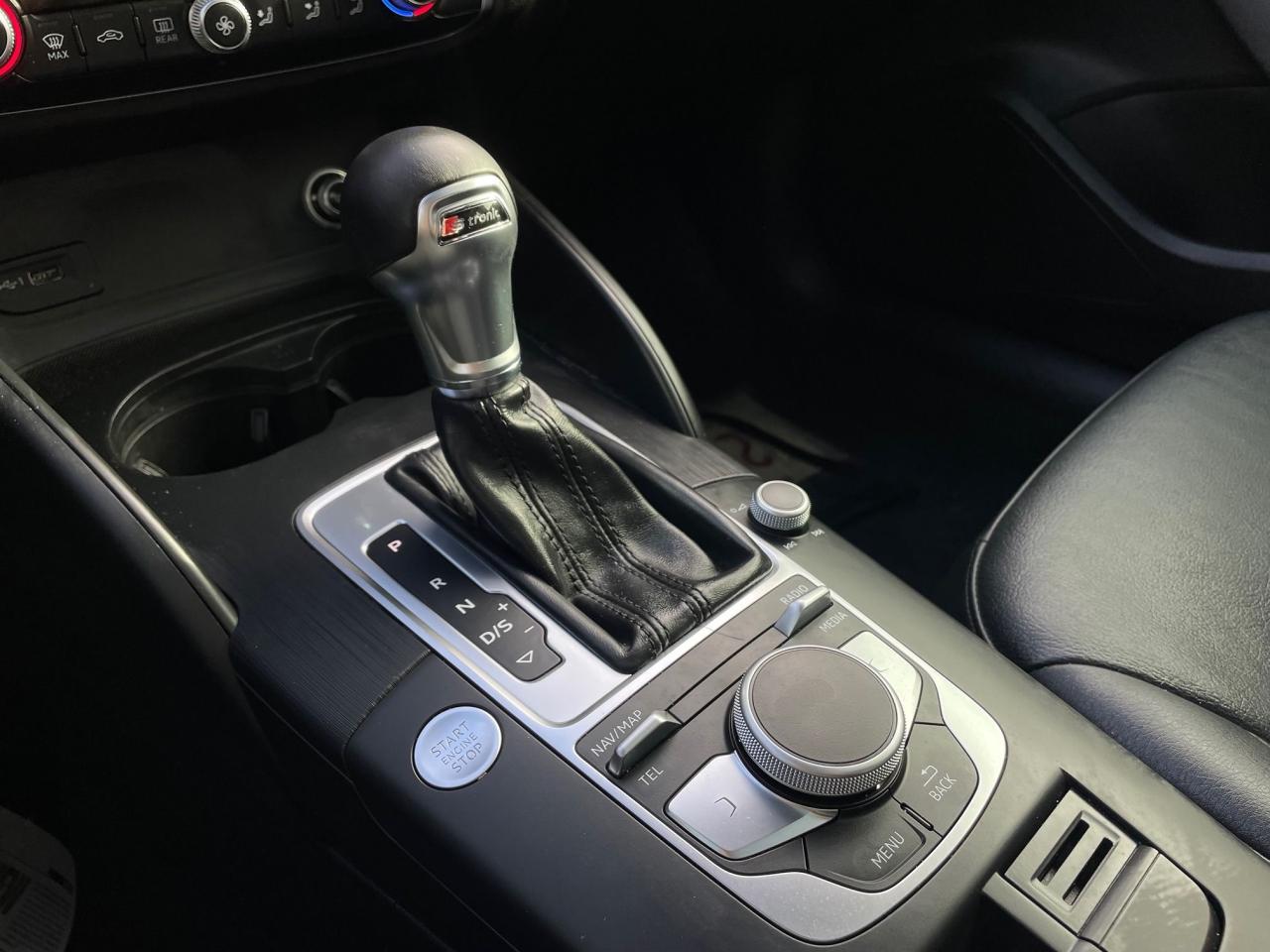 2017 Audi A3 2.0T Komfort *1 OWNER, HEATED SEATS, SUNROOF* - Photo #18