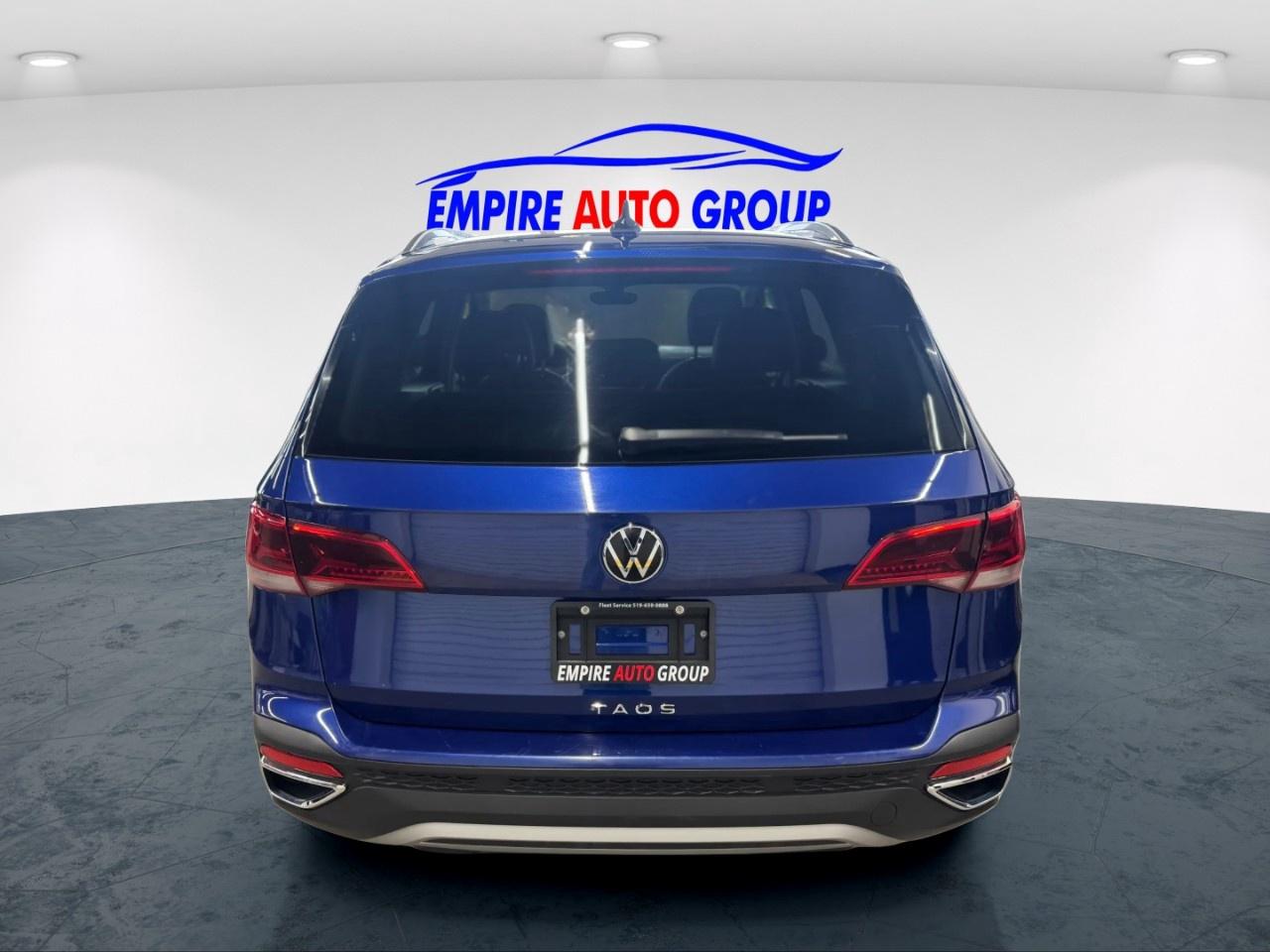 2024 Volkswagen Taos SE Photo
