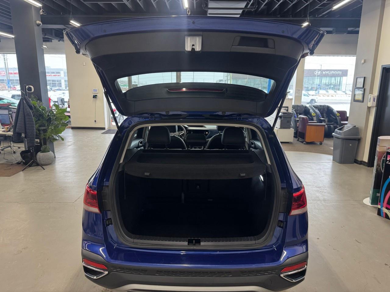 2024 Volkswagen Taos SE Photo