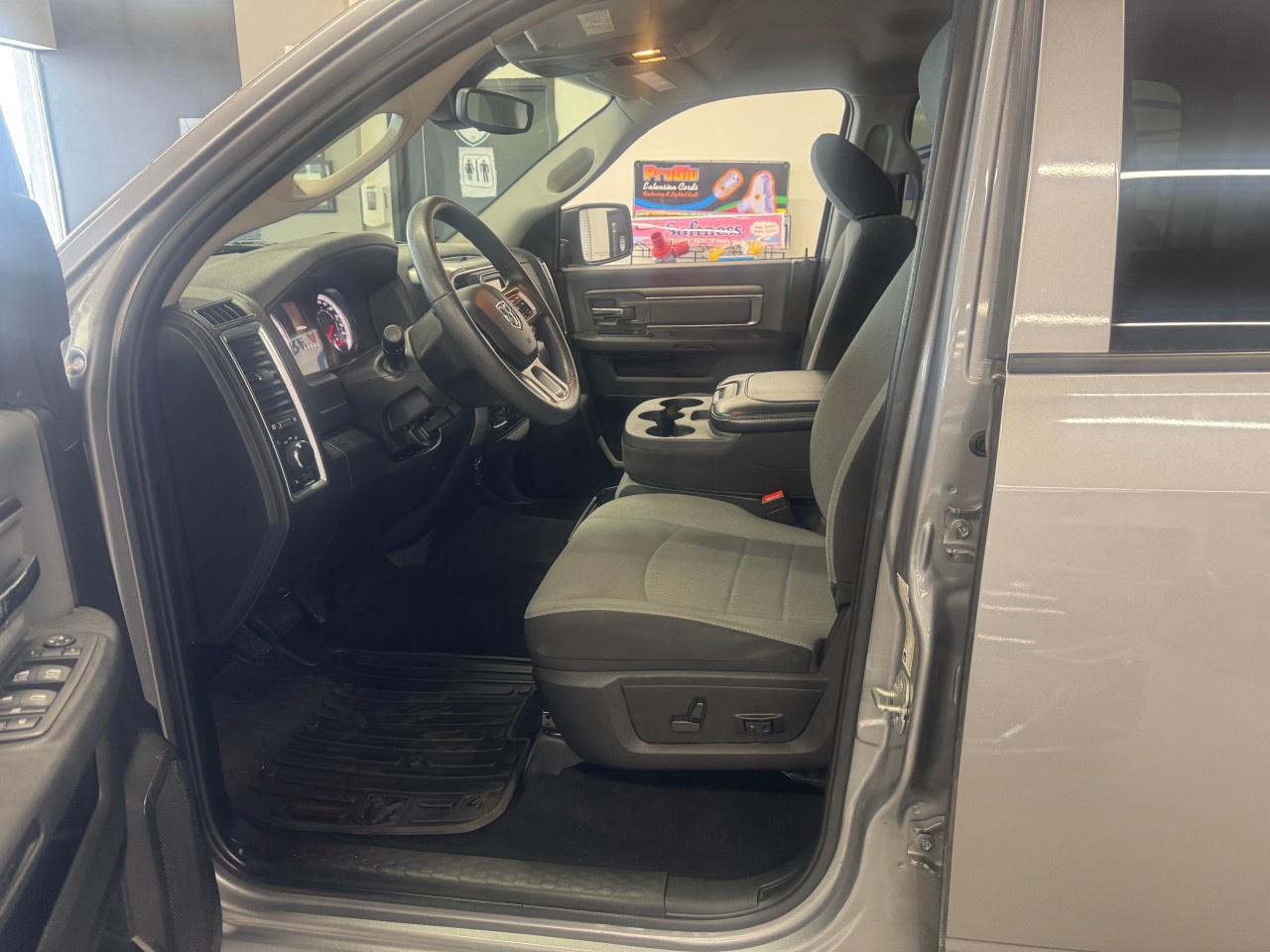 2023 RAM 1500 SLT Photo