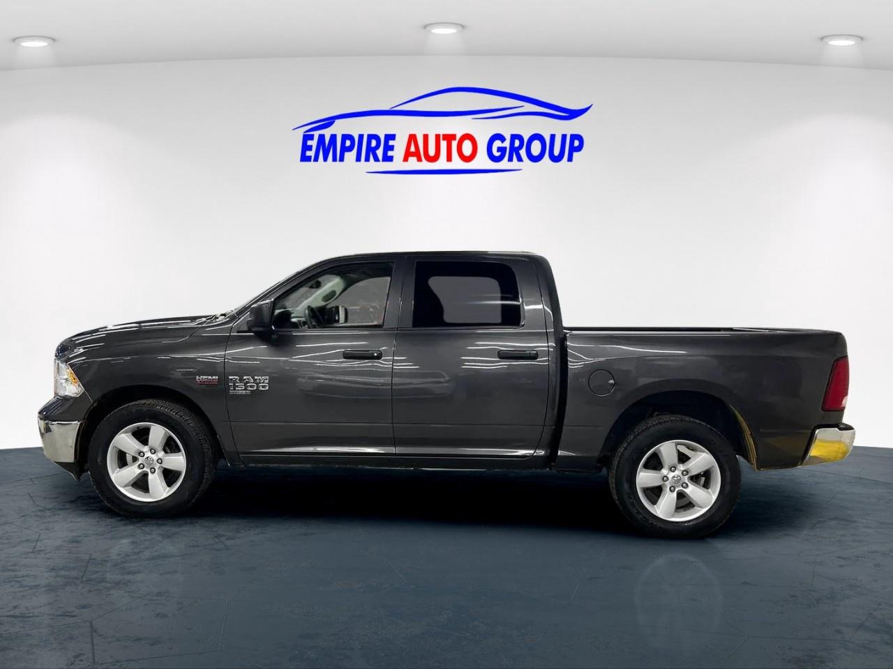 2023 RAM 1500 SLT Photo2