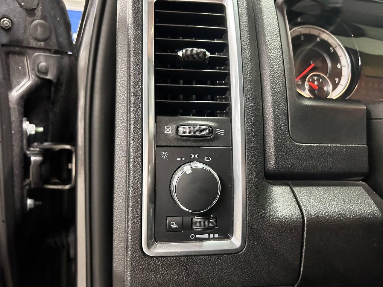 2023 RAM 1500 SLT Photo