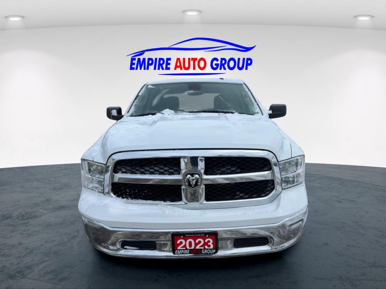 2023 RAM 1500 SLT Photo4