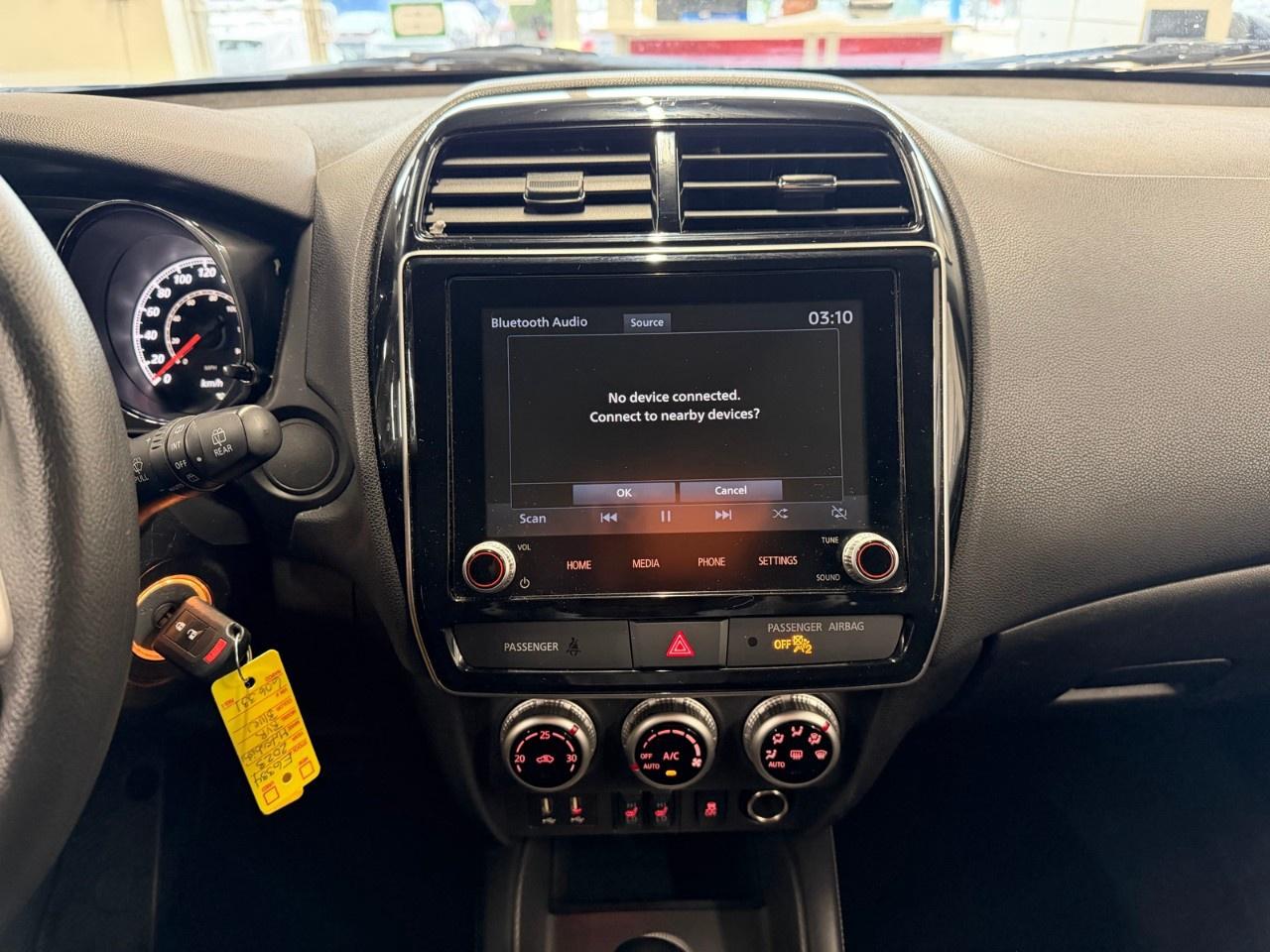 2023 Mitsubishi RVR SE Photo