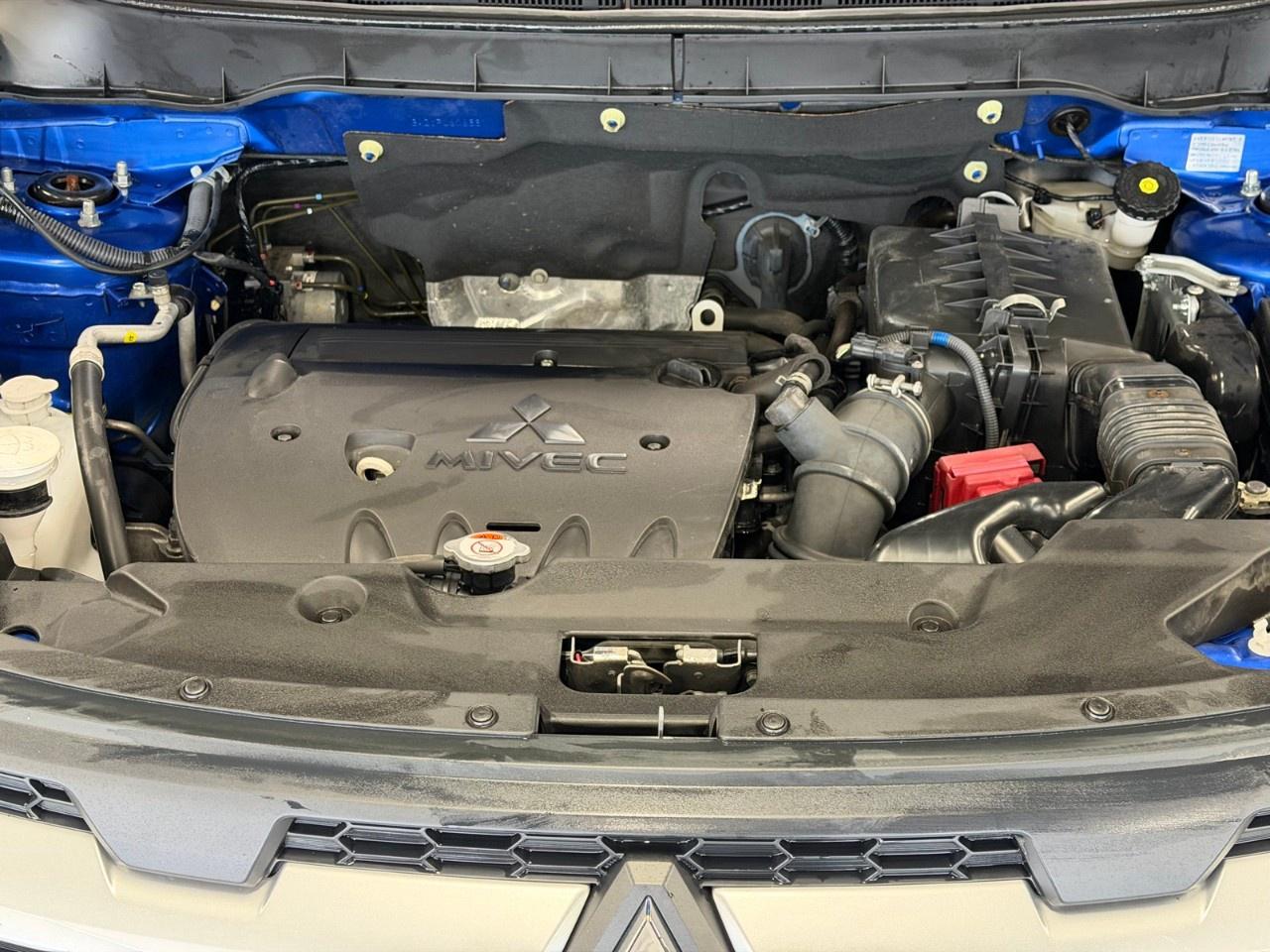 2023 Mitsubishi RVR SE Photo