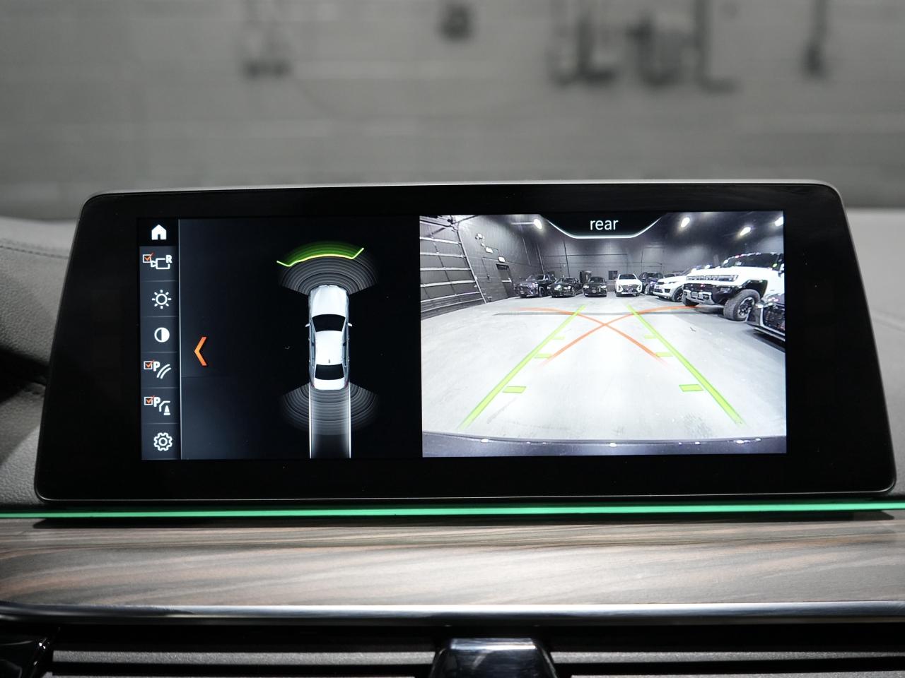 2018 BMW 5 Series 530e xDrive iPerformance Plug-In Hybrid/HUD/CAM Photo