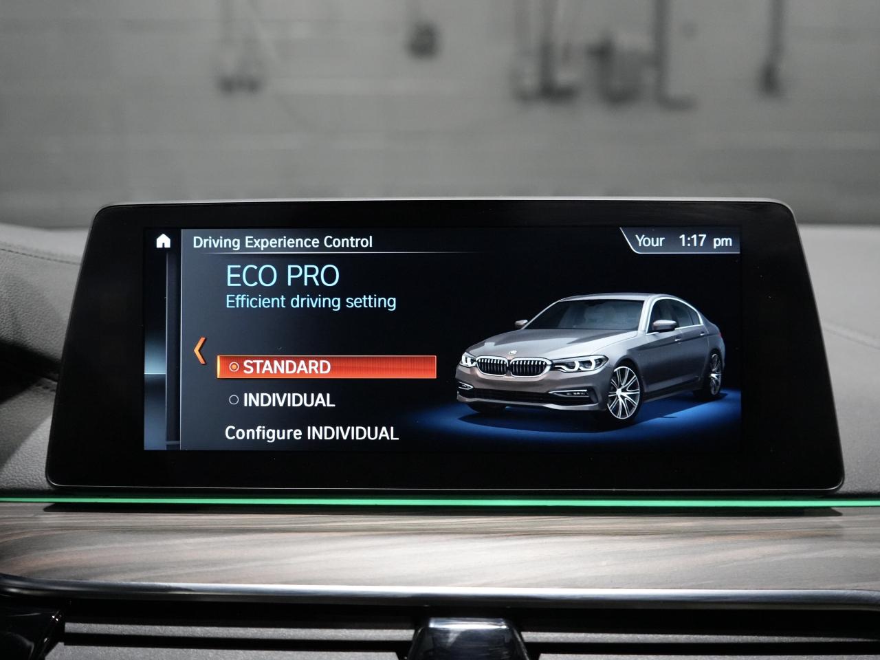 2018 BMW 5 Series 530e xDrive iPerformance Plug-In Hybrid/HUD/CAM Photo