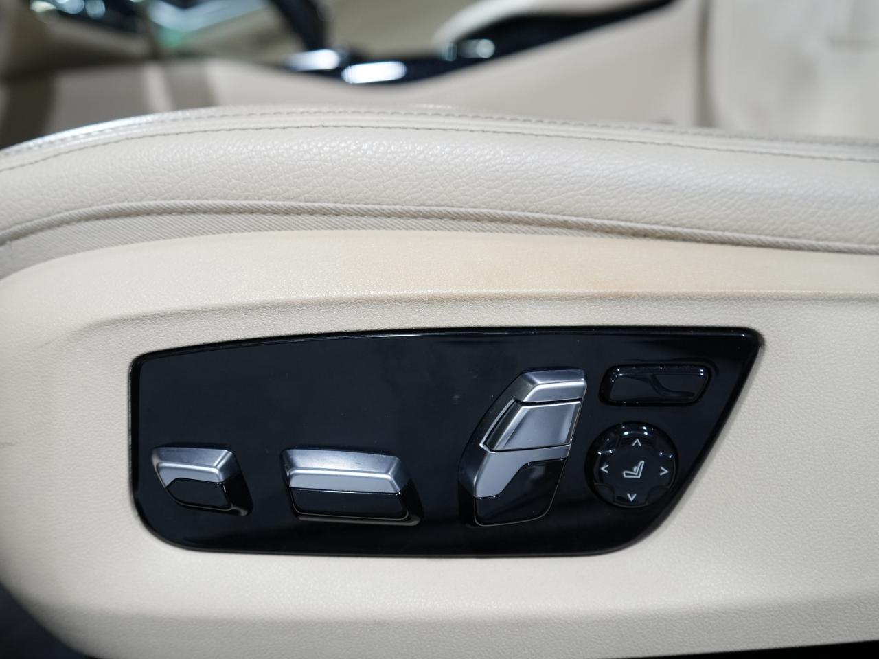 2018 BMW 5 Series 530e xDrive iPerformance Plug-In Hybrid/HUD/CAM Photo