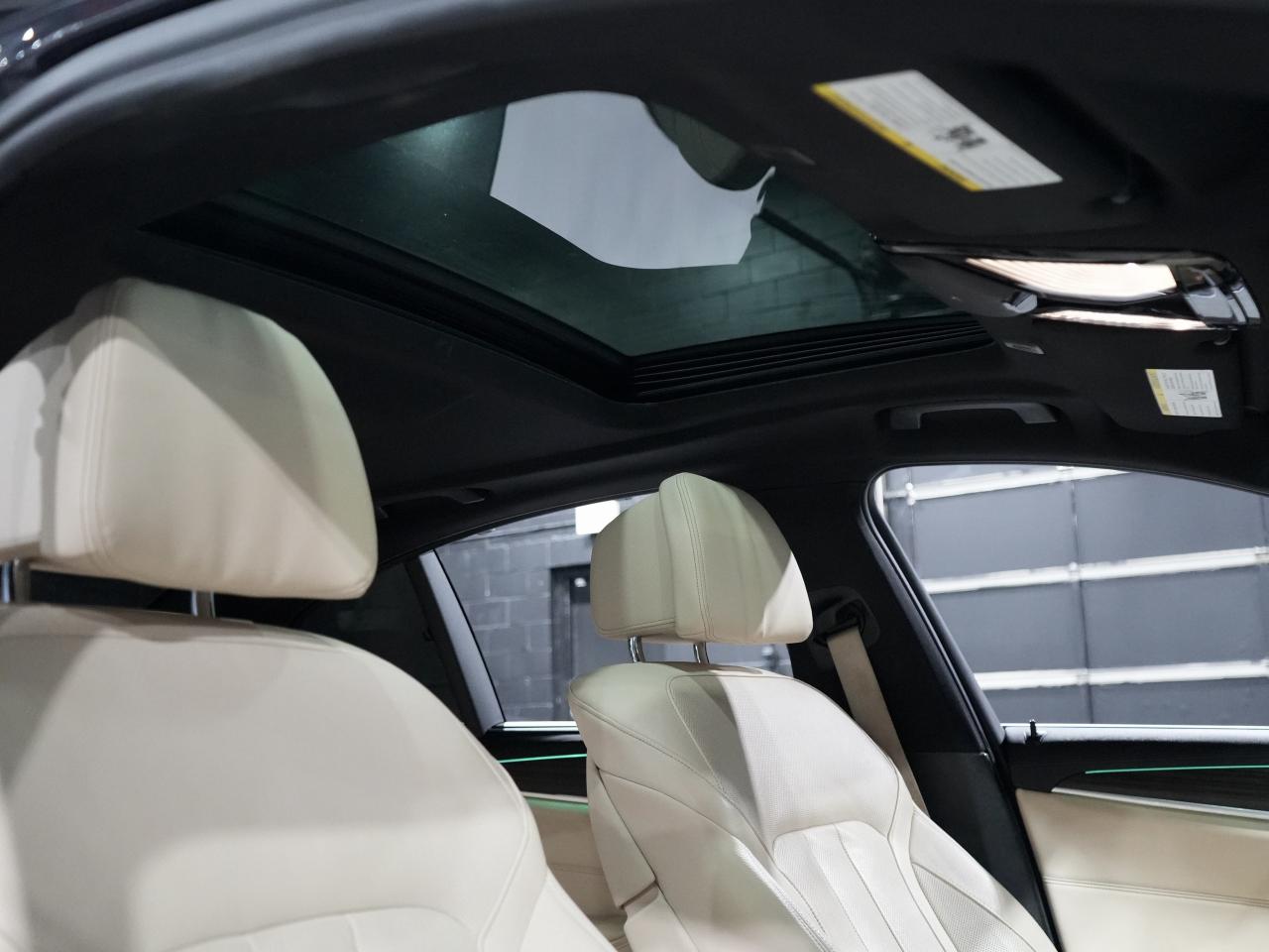 2018 BMW 5 Series 530e xDrive iPerformance Plug-In Hybrid/HUD/CAM Photo