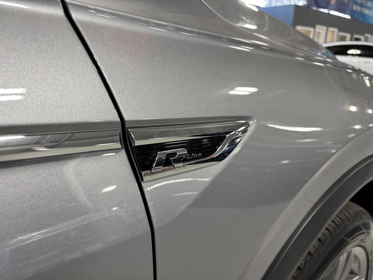 2020 Volkswagen Tiguan R-LINE|4MOTION|NAV|FENDERAUDIO|PANOROOF|LEATHER|++ Photo4