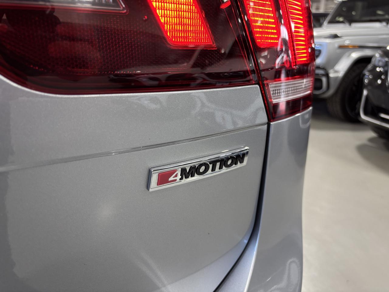 2020 Volkswagen Tiguan R-LINE|4MOTION|NAV|FENDERAUDIO|PANOROOF|LEATHER|++ - Photo #8