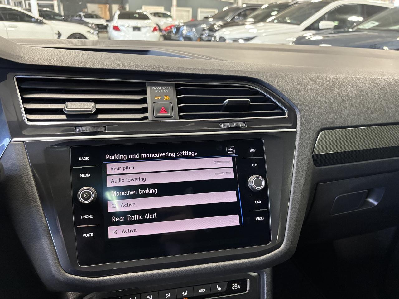 2020 Volkswagen Tiguan R-LINE|4MOTION|NAV|FENDERAUDIO|PANOROOF|LEATHER|++ - Photo #32