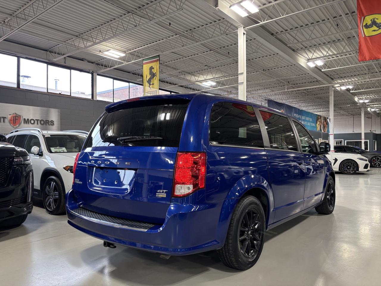 2019 Dodge Grand Caravan GT|V6POWERED|7PASS|POWERSLIDINGDOORS|NAV|LEATHER|+ - Photo #4
