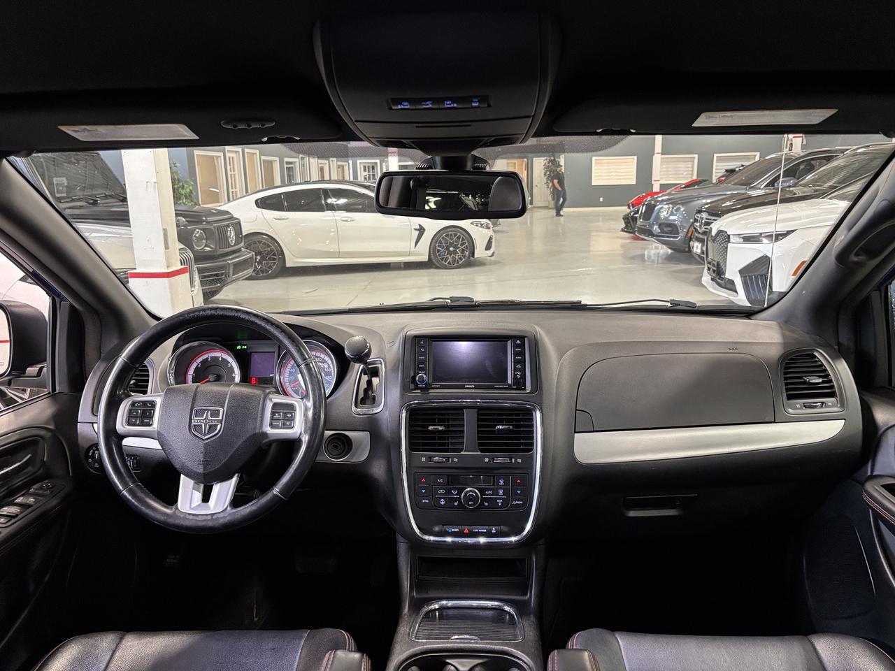 2019 Dodge Grand Caravan GT|V6POWERED|7PASS|POWERSLIDINGDOORS|NAV|LEATHER|+ Photo