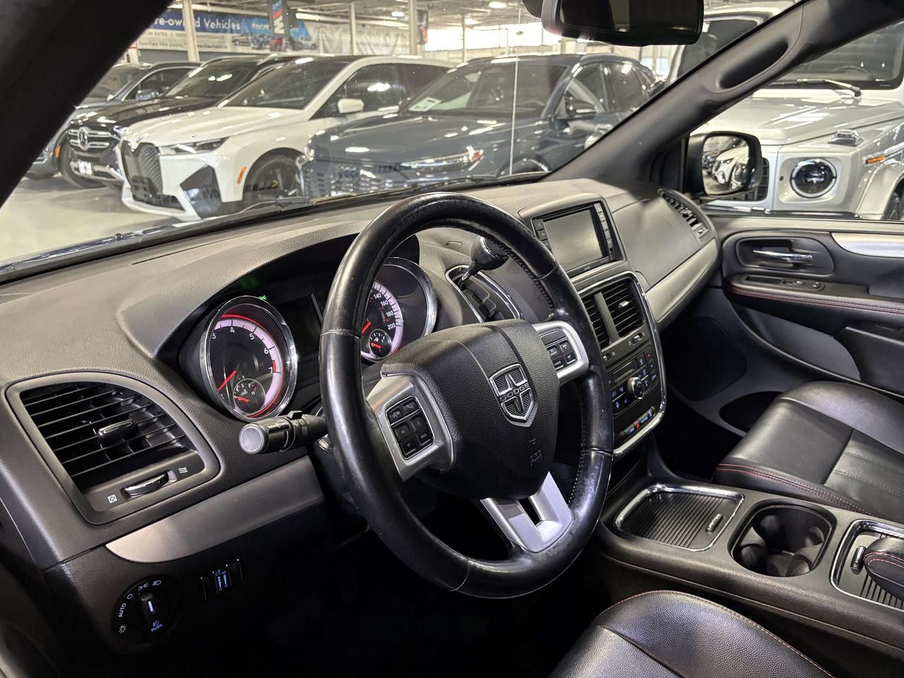 2019 Dodge Grand Caravan GT|V6POWERED|7PASS|POWERSLIDINGDOORS|NAV|LEATHER|+ Photo