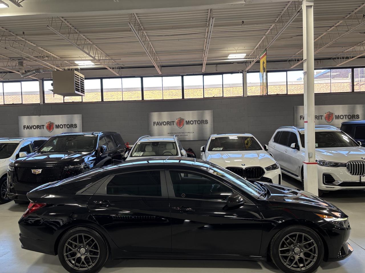 2022 Hyundai Elantra Preferred IVT|SUNPKG|TECHPKG|HEATEDSEATS|BACKUPCAM - Photo #3