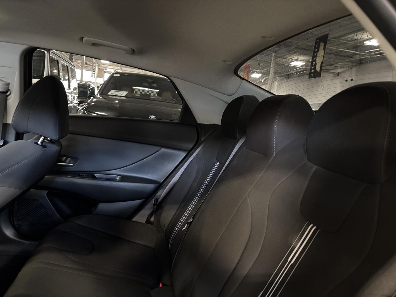 2022 Hyundai Elantra Preferred IVT|SUNPKG|TECHPKG|HEATEDSEATS|BACKUPCAM Photo