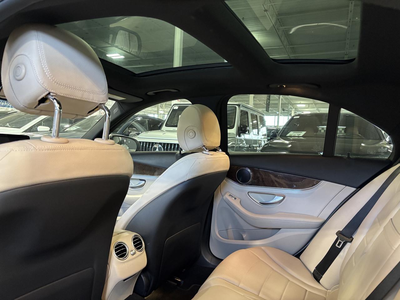 2015 Mercedes-Benz C-Class C300|4MATIC|AMGPKG|CREAMLEATHER|WOOD|NAV|HEADSUP|+ - Photo #9